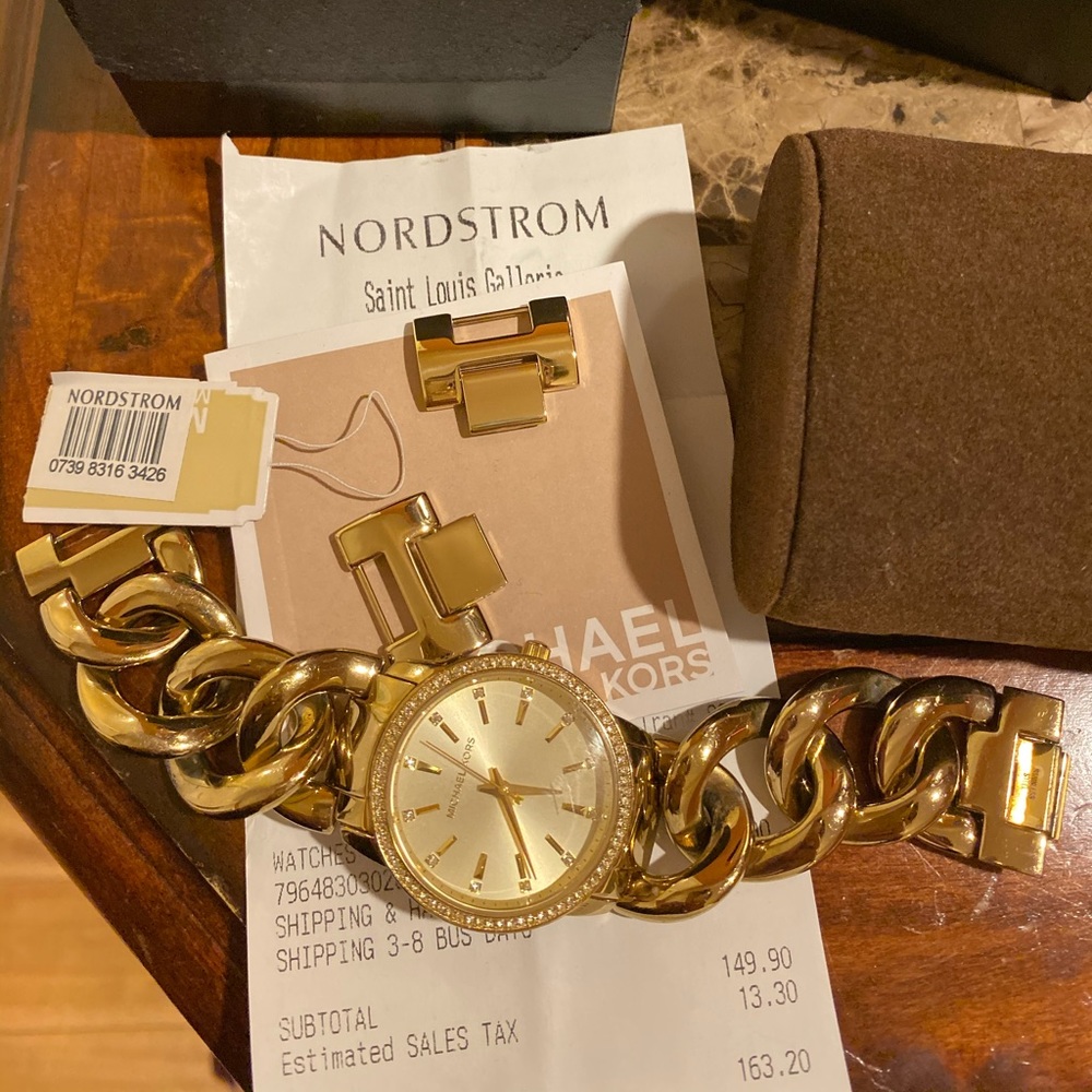 MK watch